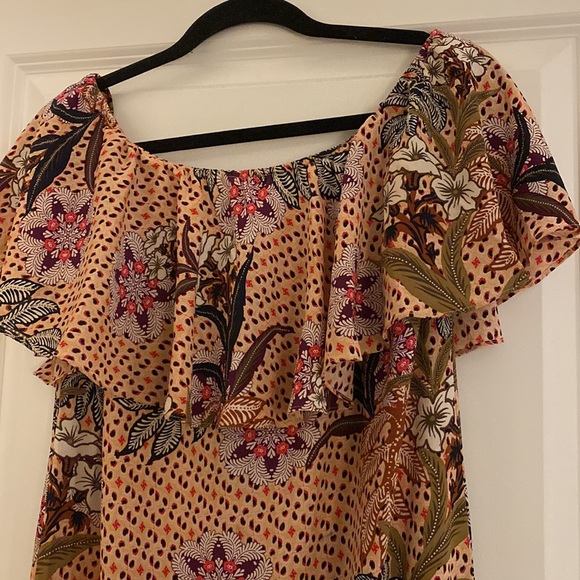 Zara off the shoulder dress - Picture 3 of 3